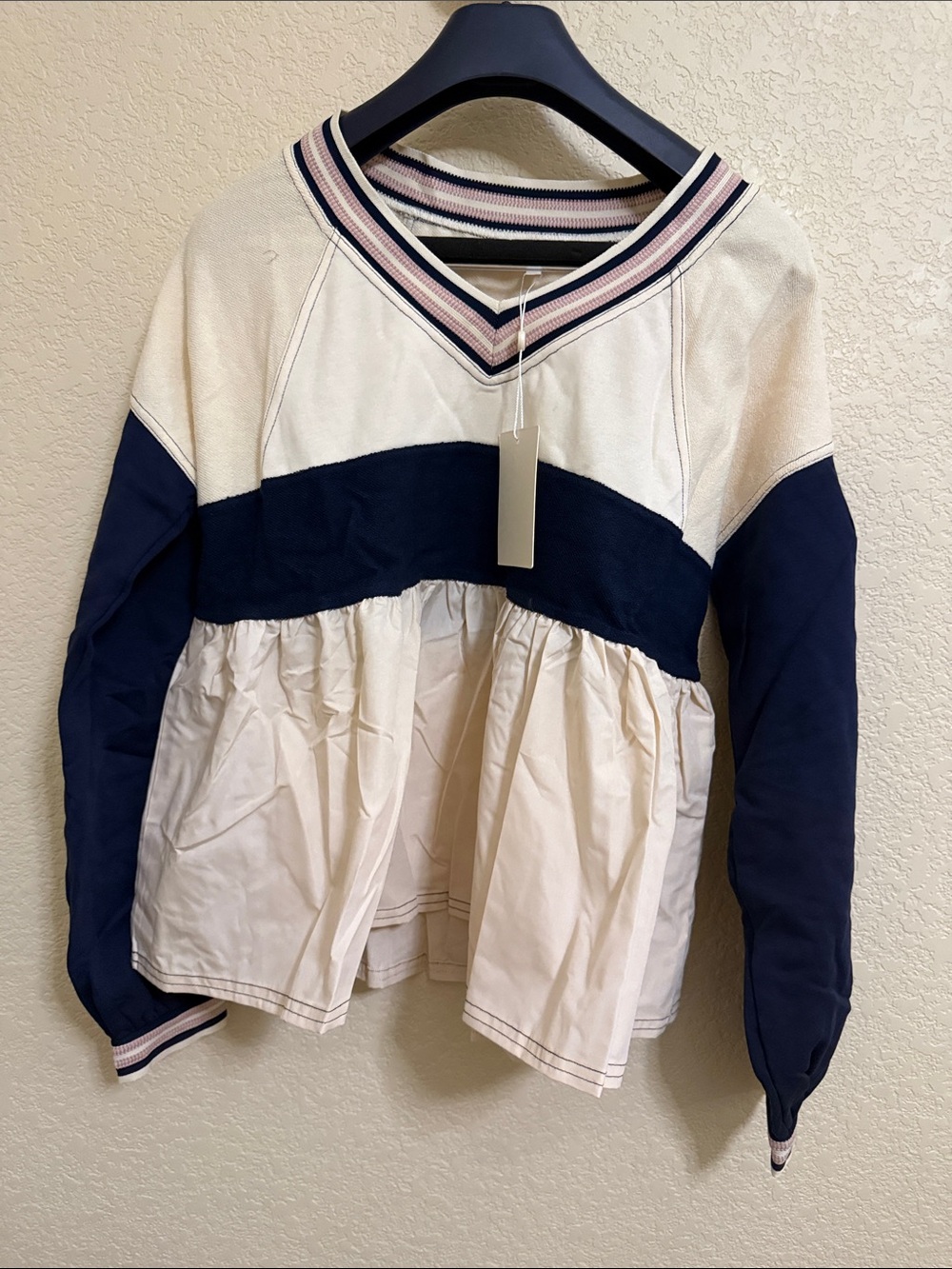 Entro Cream & Navy Colorblock Peplum Pullover Top NWT Size Small